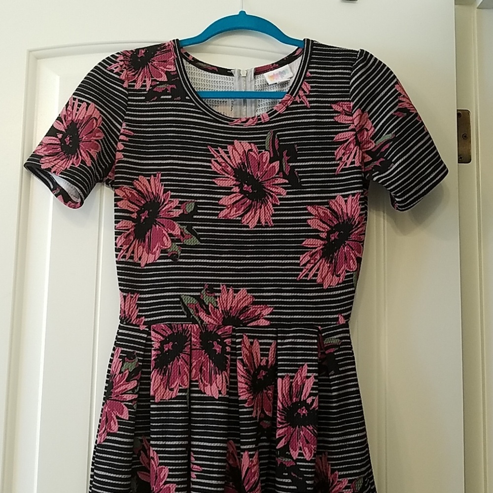 Lularoe Amelia Dress